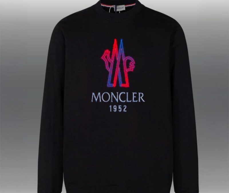 Moncler 02